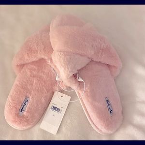 Slippers, NWT